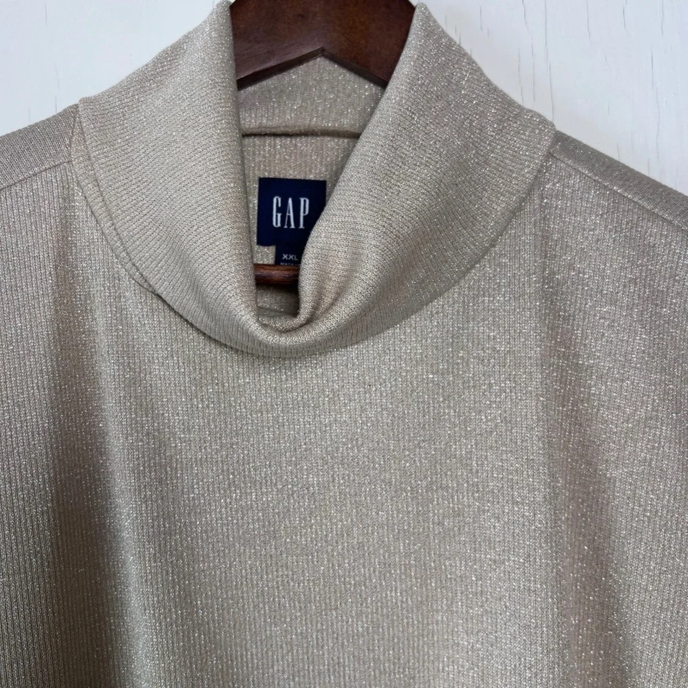 GAP glimmering sophistication